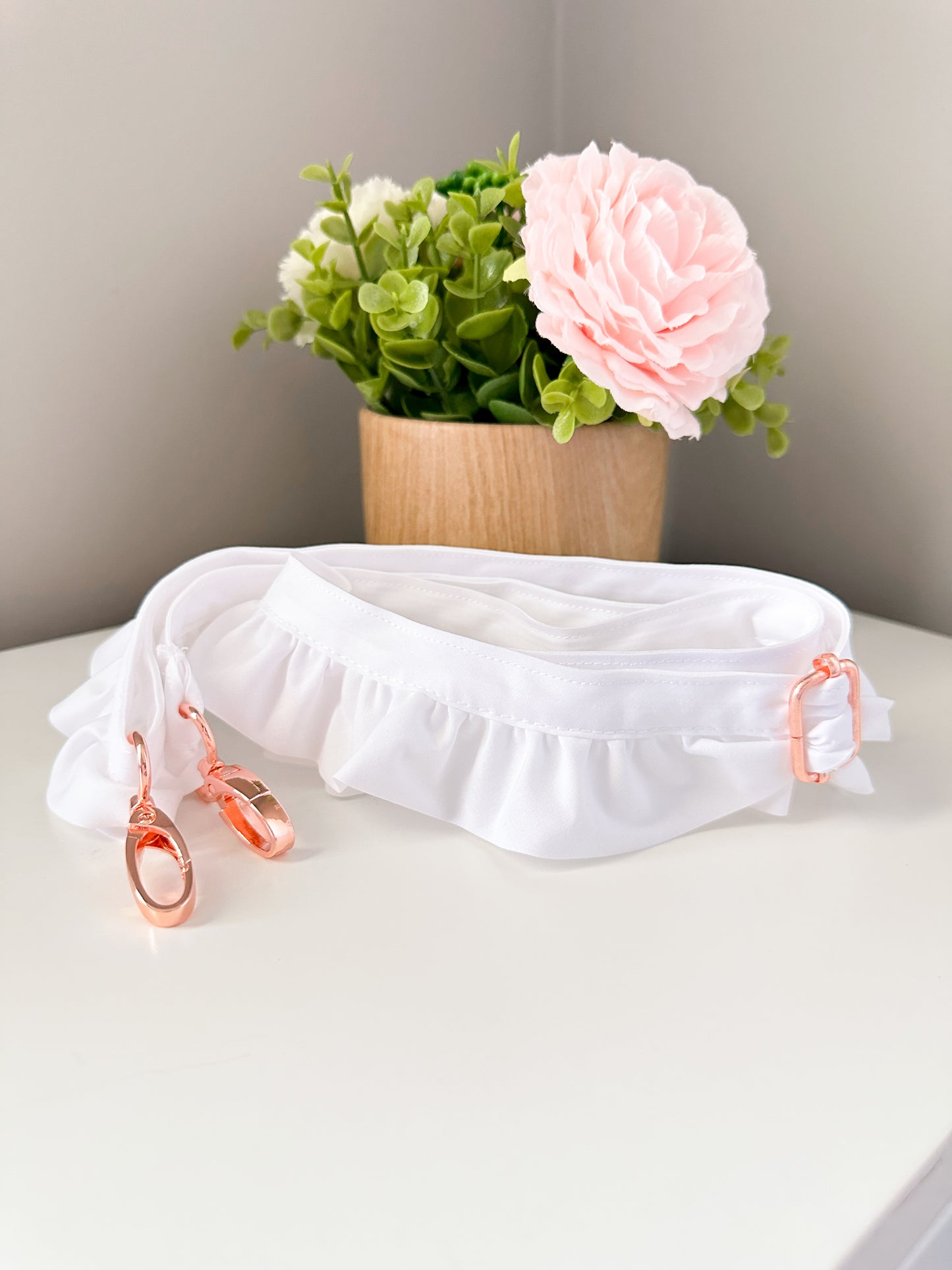 White Ruffle Adjustable Crossbody Purse Strap | Rose Gold Clasp