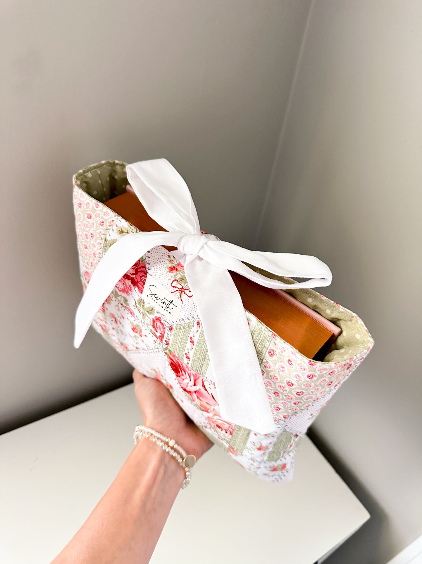 Rose Patchwork Floral Bible Sleeve