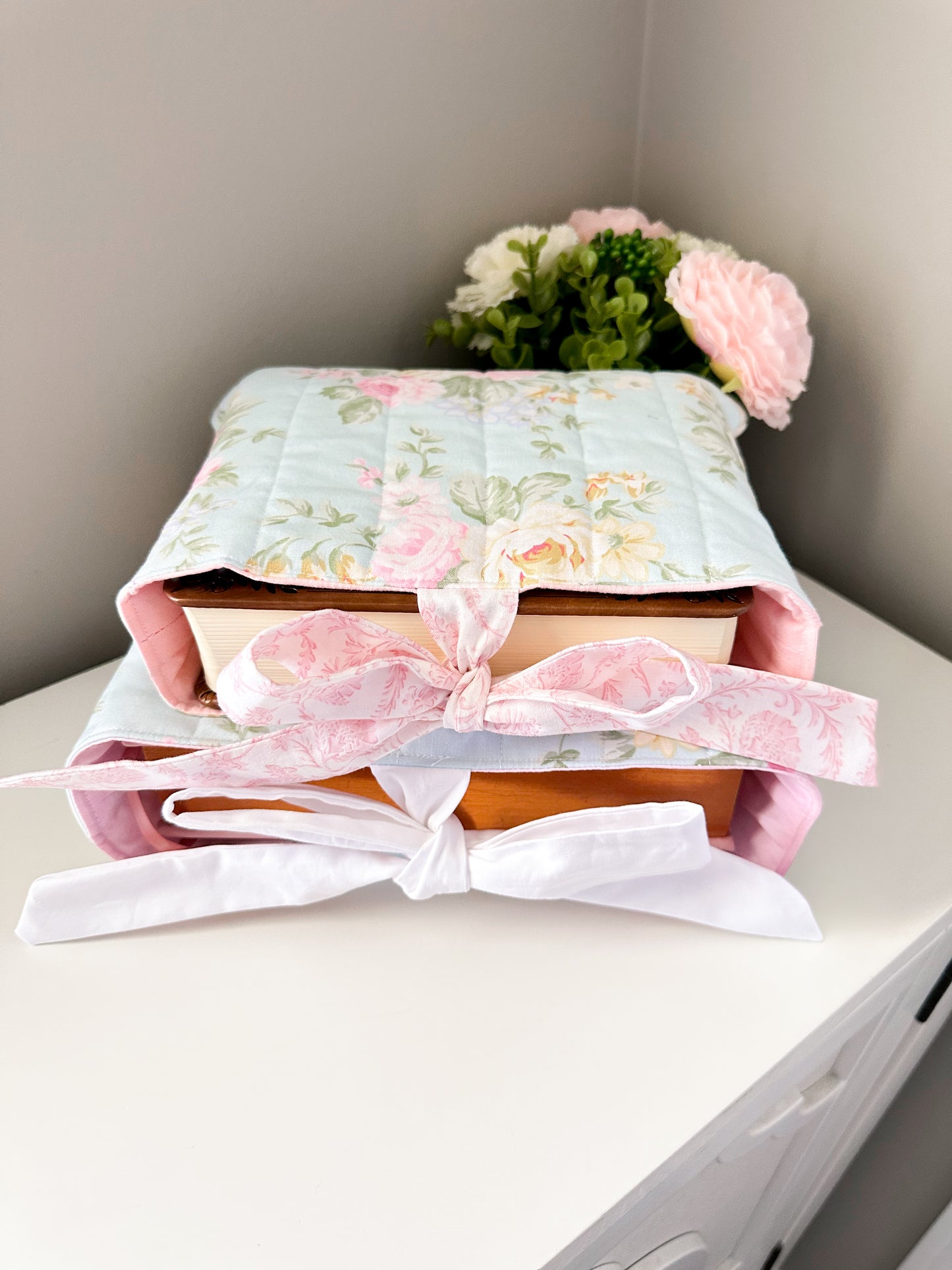 Sweet Spring Floral Bible Sleeve