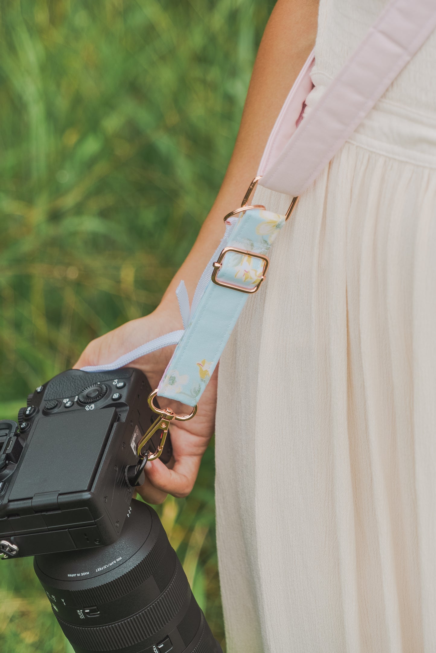 Sweet Spring Pink Floral Adjustable Sliding Camera Strap with Dual Clasp | Single Camera Harness | Screw In Attachment