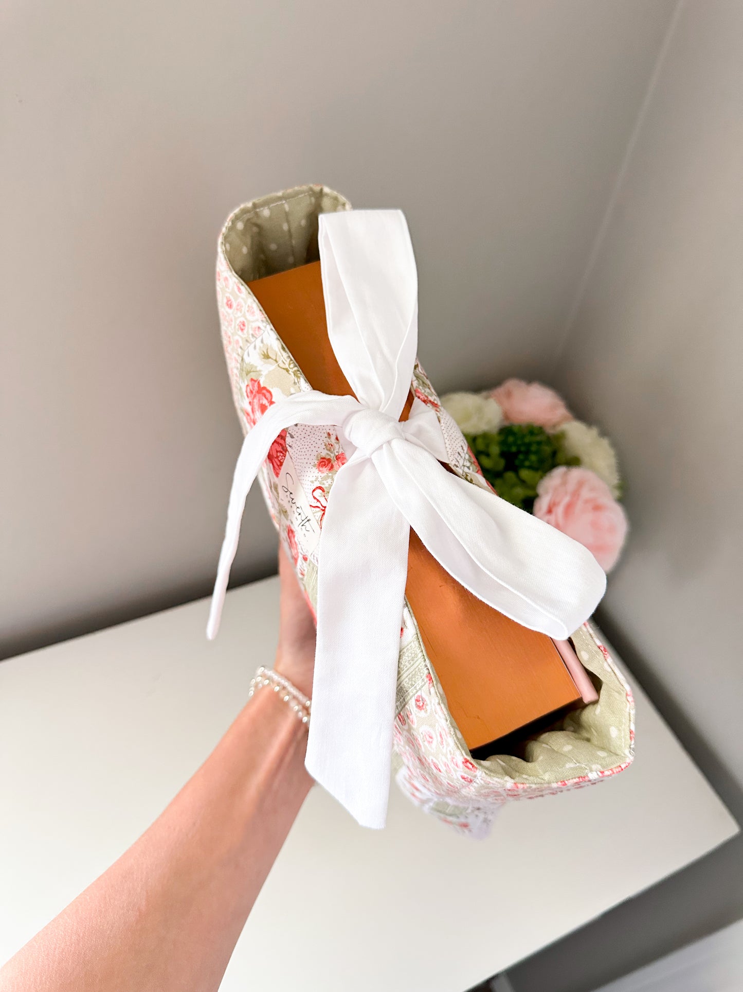 Rose Patchwork Floral Bible Sleeve